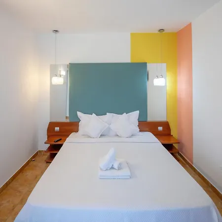 Complex Modern All Inclusive Mamaia Exterior photo