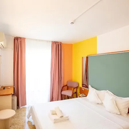 Complex Modern All Inclusive Mamaia Exterior photo