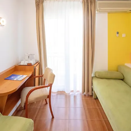 Complex Modern All Inclusive Mamaia Exterior photo