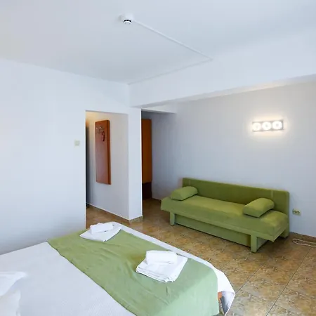 Complex Modern All Inclusive Mamaia Exterior photo