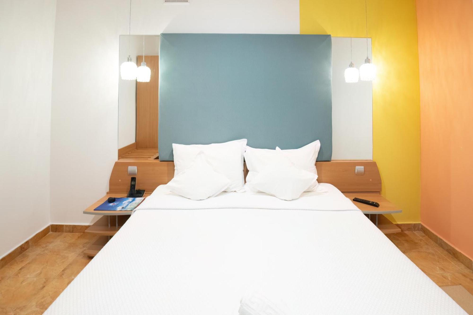 复杂现代4*Mamaia